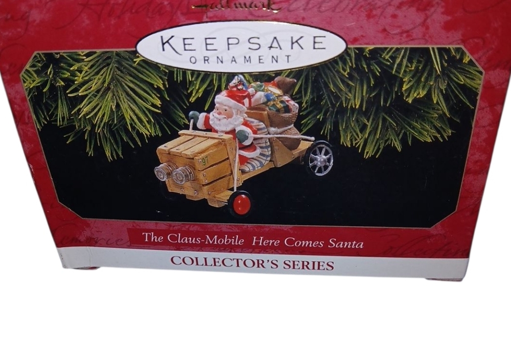 Nwt Hallmark keepsake Ornament The Claus-Mobile